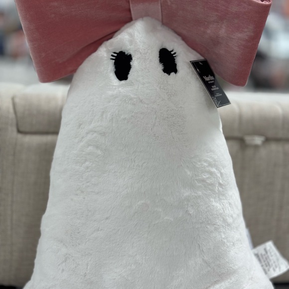 NWT Martha Stewart Faux Fur Ghost Pillow with Pink Bow Decor